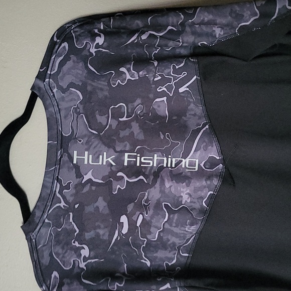 HUK Men's Size Large Camo Fishing Shirt - Picture 4 of 6